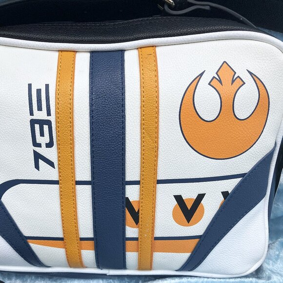 Bioworld Rebel Helmet Rey and BB8 Scavenger Large Bag - Picture 3 of 10